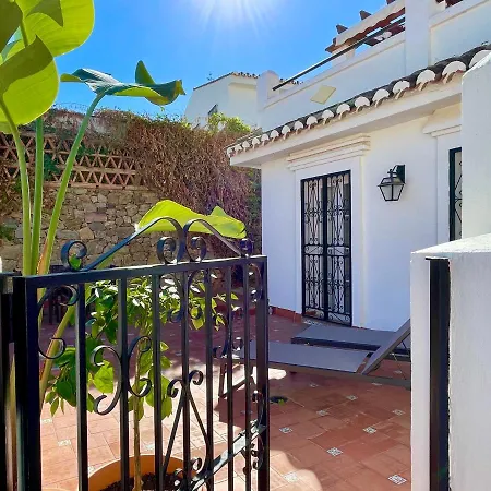 Semidetached Duplex At Puebla Aida, Mijas Golf With Pool, Golf And Sea Views Semesterbostad