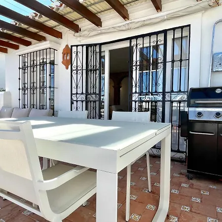 Semidetached Duplex At Puebla Aida, Mijas Golf With Pool, Golf And Sea Views بيت للعطل مالقة