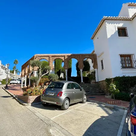 Semidetached Duplex At Puebla Aida, Mijas Golf With Pool, Golf And Sea Views *