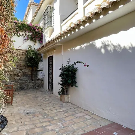 Semidetached Duplex At Puebla Aida, Mijas Golf With Pool, Golf And Sea Views بيت للعطل