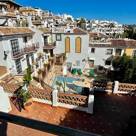 Semidetached Duplex At Puebla Aida, Mijas Golf With Pool, Golf And Sea Views بيت للعطل