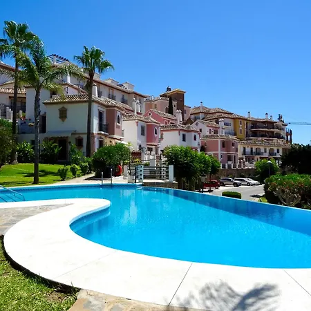 بيت للعطل Semidetached Duplex At Puebla Aida, Mijas Golf With Pool, Golf And Sea Views مالقة